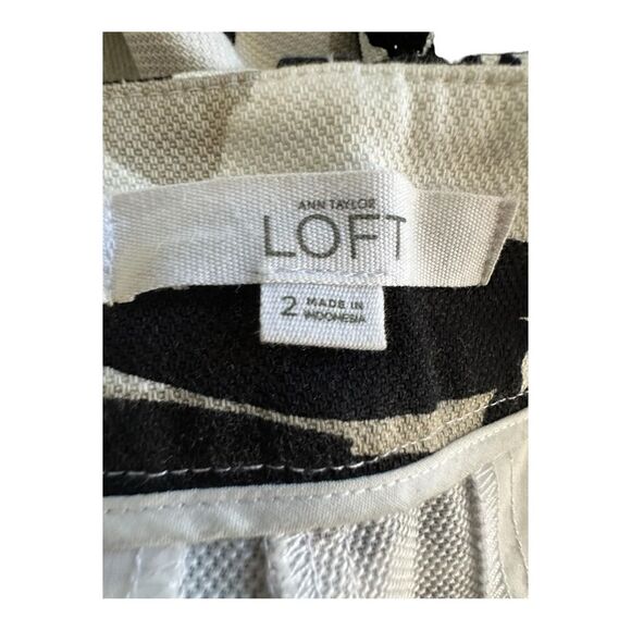 Ann Taylor LOFT Size 2 Cotton Blend Black/White/Tan Floral Riviera Shorts - Picture 5 of 5